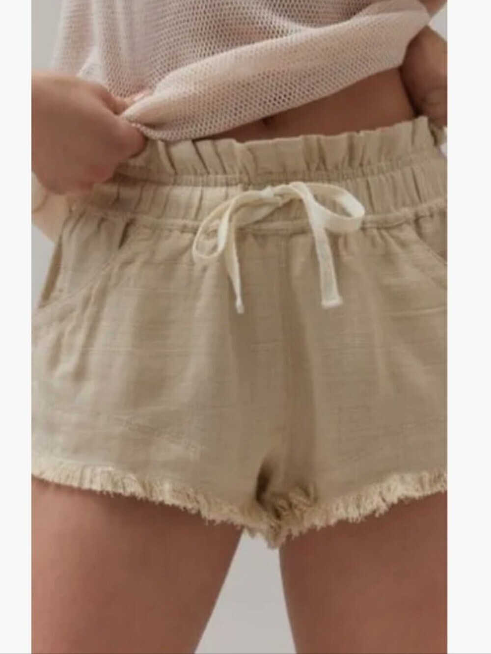 BDG Frankie Paperbag Drawstring Frayed Hem Shorts Medium